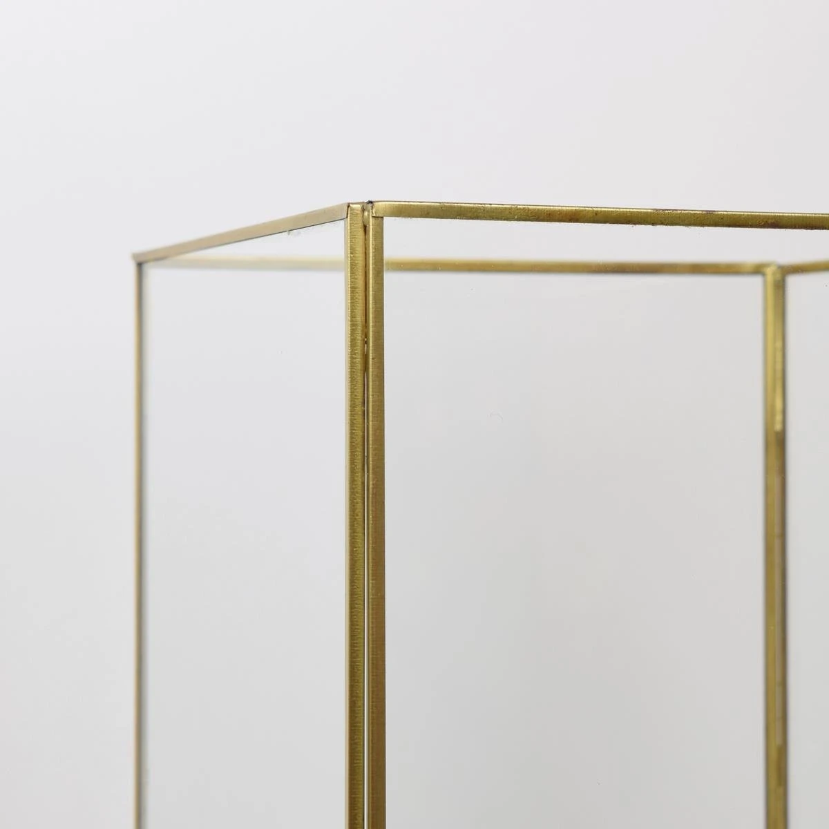 LOFT42 Liva Large Windlicht - Goud - Metaal - 30x21x30 6 LOFT42 Liva Large Windlicht - Goud - Metaal - 30x21x30 - Afbeelding 4